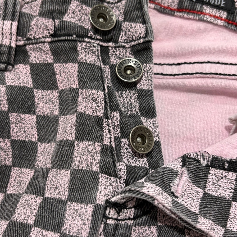 Social Collision Pink and Gray Checkered Skinny Jeans - Picture 3 of 4